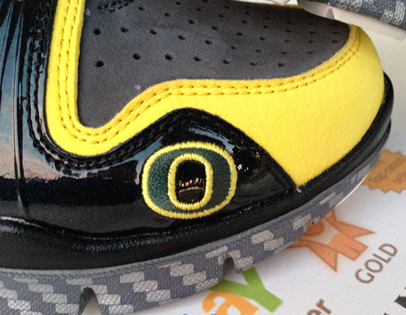 Nike Trainer 1 Oregon Ducks Carbon Fiber Midsole 7