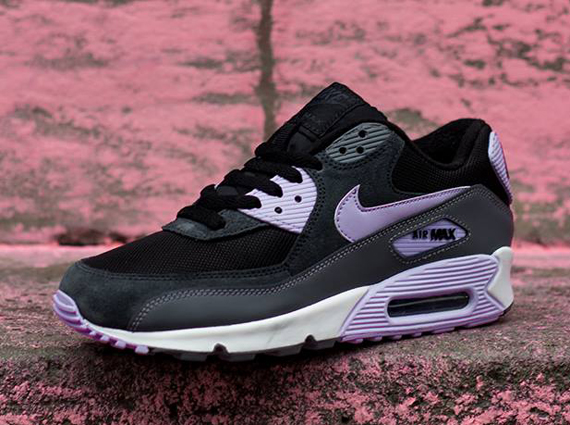 Nike Wmns Air Max 90 Essential Black Grey Violet Frost 2