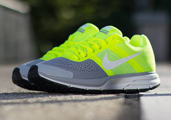 Nike Wmns Air Pegasus 30 Volt Grey 4