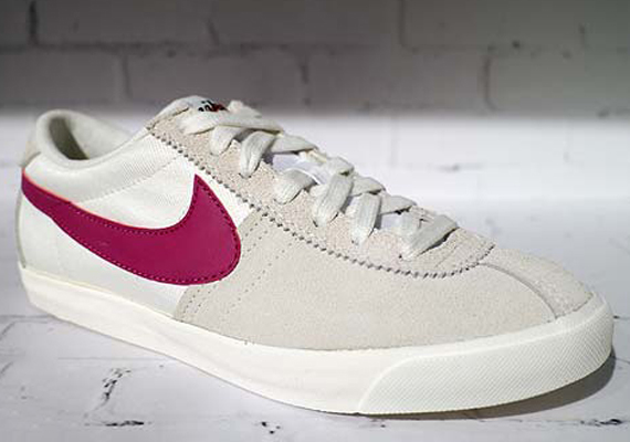 Nike WMNS Bruin Lite Suede