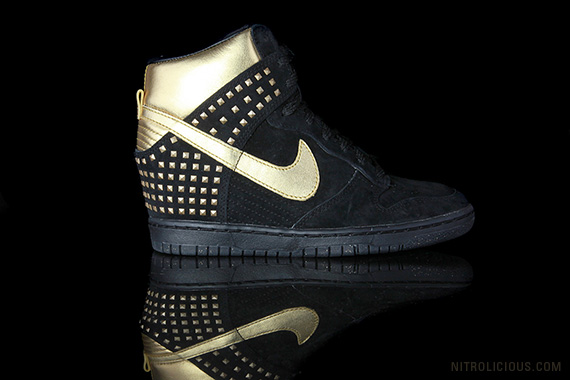 Nike Wmns Dunk Sky High Gold Stud 11