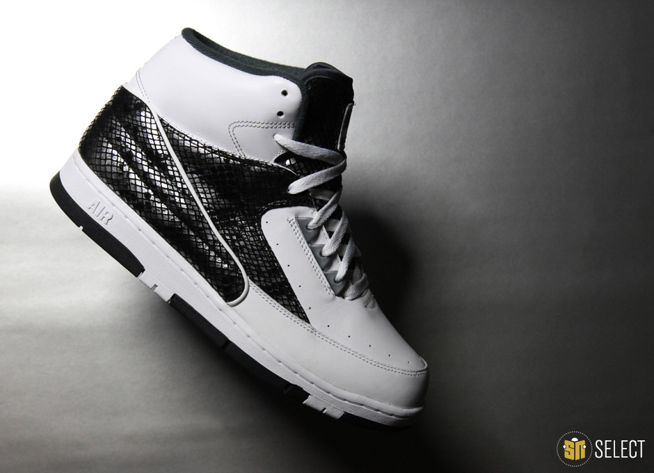 Sn Select Nike Air Python 1