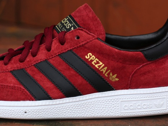 adidas Originals Spezial - Cardinal - Black