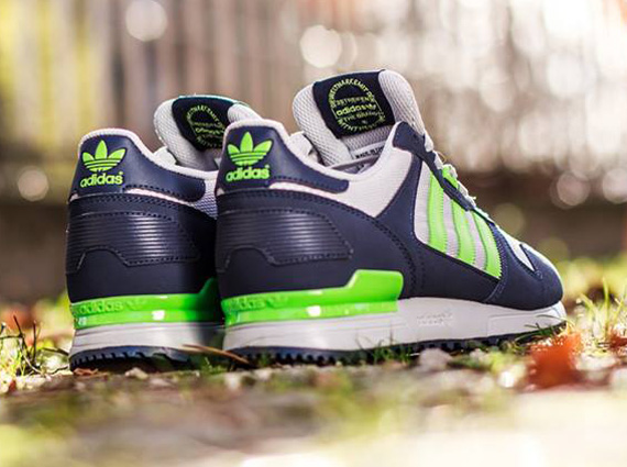 Adidas Zx 700 Onix Green Indigo 2