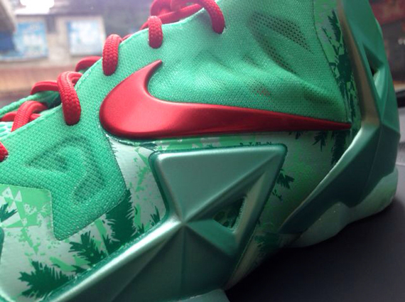 Christmas Lebron 11 Gs 1