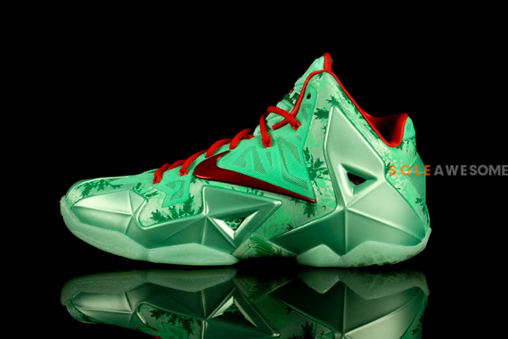 Christmas Lebrons Nike 11 3