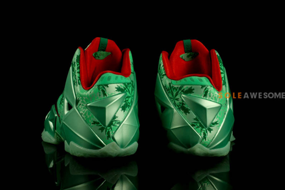 Christmas Lebrons Nike 11 9