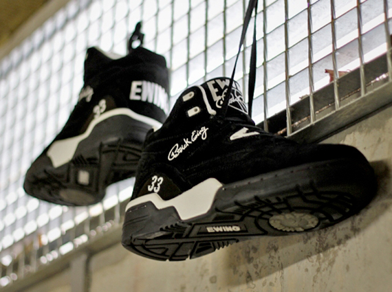 Ewing Guard – Black – White