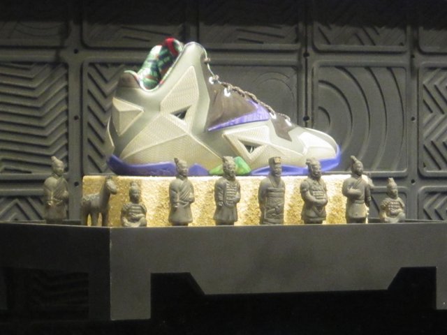Kicks Lounge Lebron 11 Launch 24