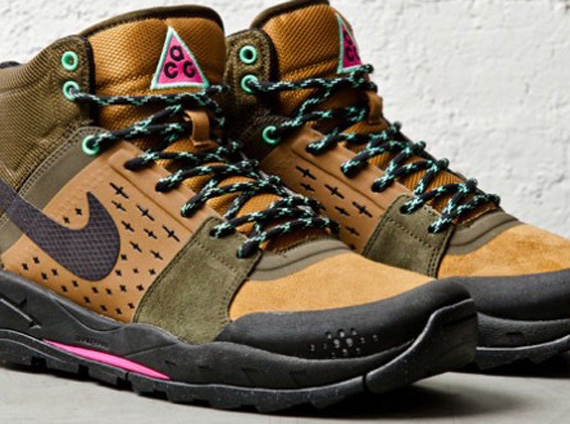 Nike Acg Air Alder Mid Ale Brown