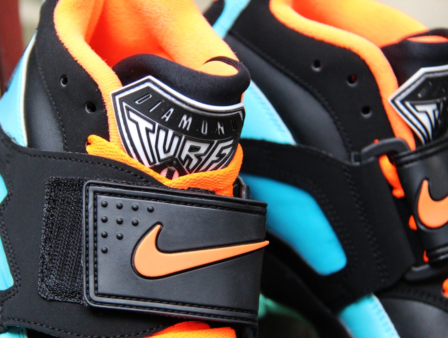 Nike Air Diamond Turf Black Blue Orange Mint