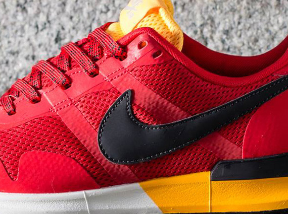 Nike Air Pegasus 83/30 - Challenge Red - Dark Charcoal - Laser Orange