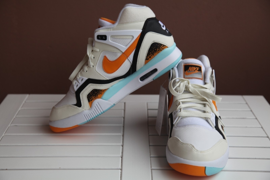 Nike Air Tech Challenge Ii White Kumquat Soft Pearl Black 2014 Sample 02