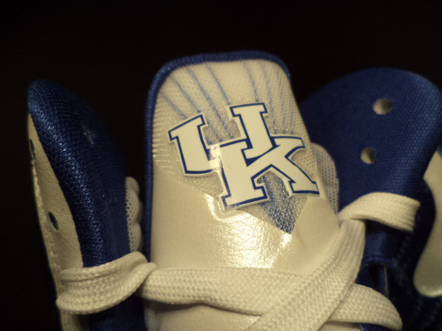 Nike LeBron 9 “University of Kentucky” PE on eBay