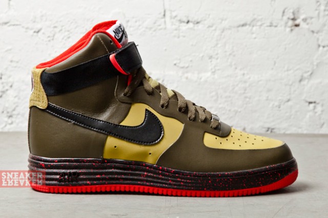 Nike Lunar Force 1 High No Sew Parachute Gold 01