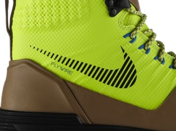 Nike Lunarterra Arktos Available
