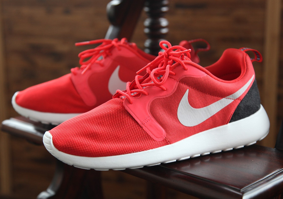 Nike Roshe Run Hpf Light Crimson Black 3