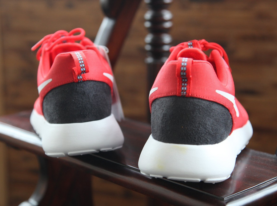 Nike Roshe Run Hpf Light Crimson Black 5