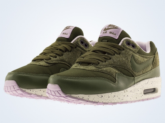 Nike WMNS Air Max 1 – Dark Loden – Medium Olive – Violet Frost