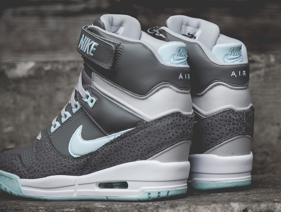 Nike WMNS Air Revolution Sky Hi - Canyon Grey - Teal Tint