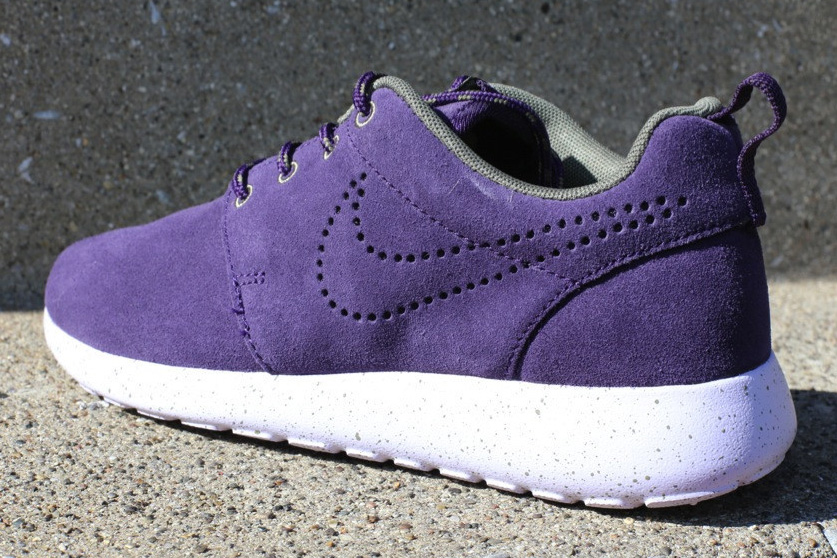Nike Wmns Roshe Run Suede Purple Dynasty 3