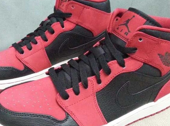 Air Jordan 1 Mid Red Black White