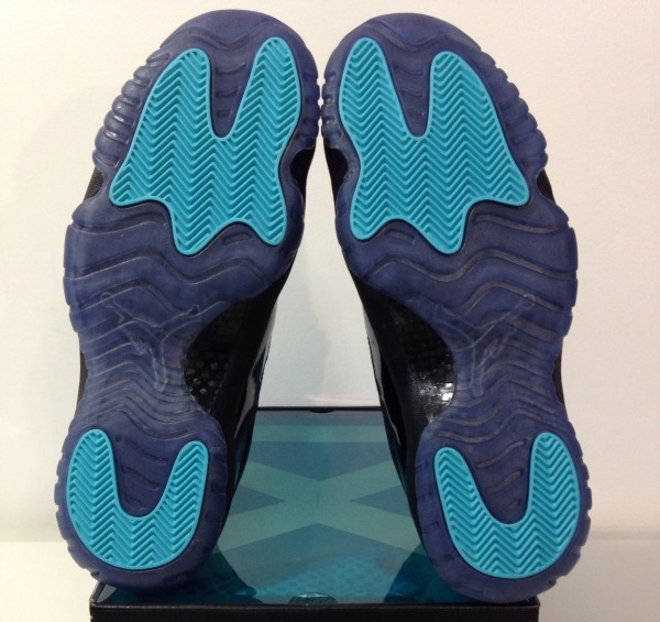 Air Jordan 11 Black Gamma Blue Varsity Maize 08
