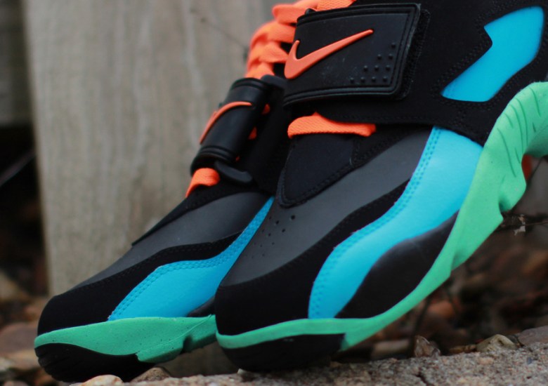 Nike Air Diamond Turf – Black – Total Orange – Gamma Blue – Green Glow | Release Date