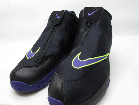 Flight Glove Black Purple Volt 3