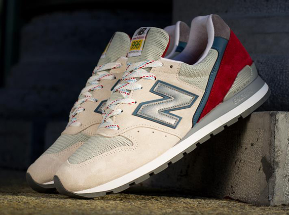 New Balance 996 Beige Red