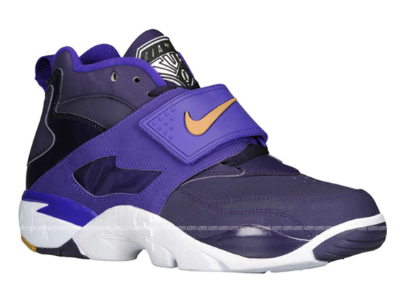 Nike Air Diamond Turf Purple Metallic Gold 1