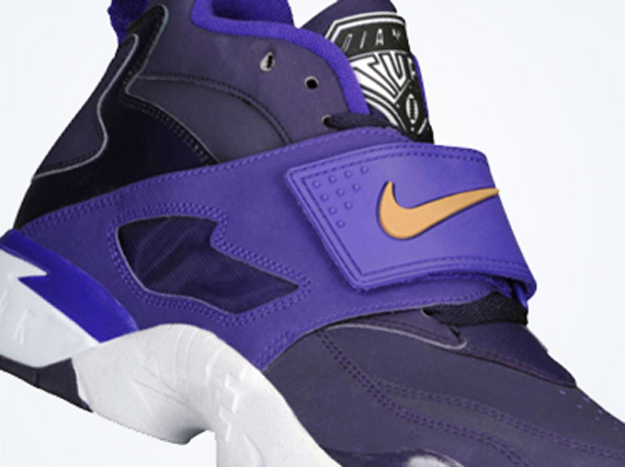 Nike Air Diamond Turf Purple Metallic Gold