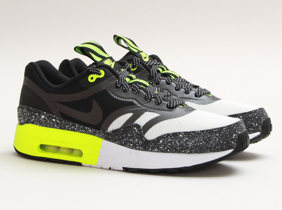 Nike Air Max 1 "Night Run" - Summit White - Black - Volt