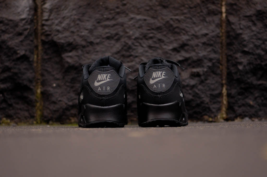 Nike Air Max 90 Cmft Prm Tape Reflect 04