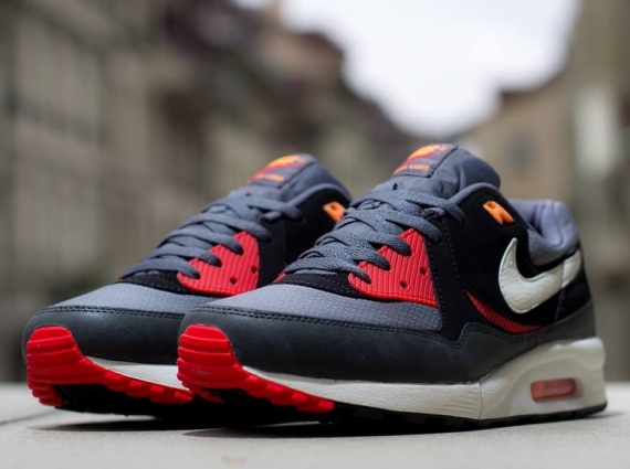 Nike Air Max Llight Black White Red