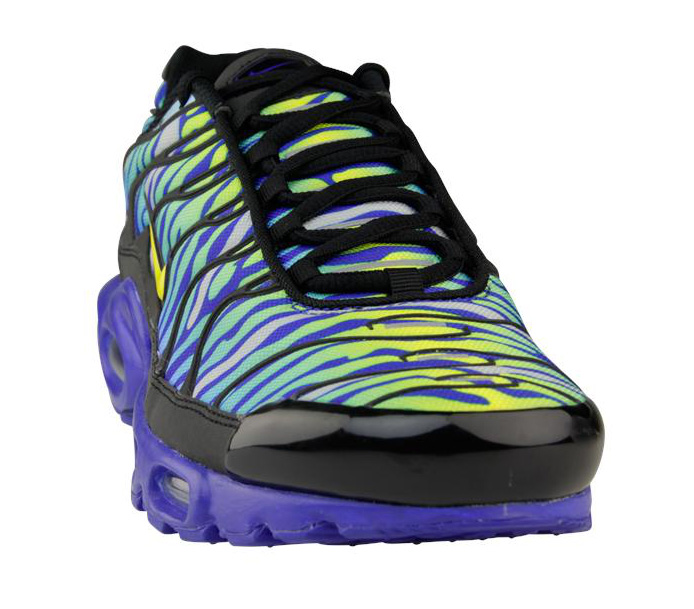 Nike Air Max Plus Hyper Blue Volt Black 4