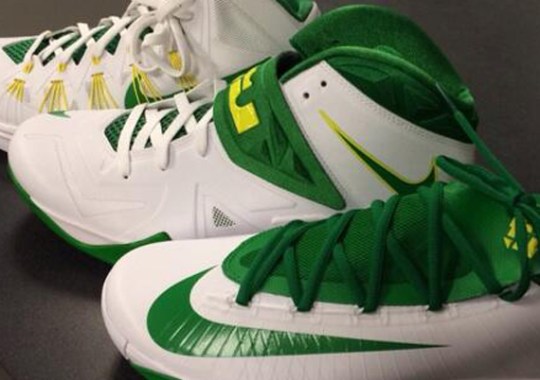 Nike KD 6, Hyperdunk 2013,& Soldier 7 “Oregon Ducks” PEs