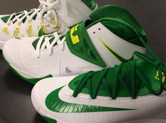 Nike KD 6, Hyperdunk 2013,& Soldier 7 “Oregon Ducks” PEs