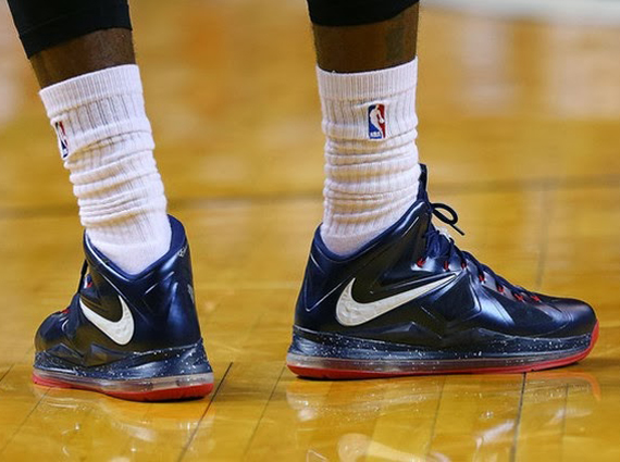 Nike LeBron 10 “Hoops for Troops” PE