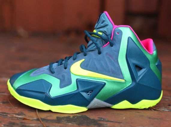 Nike Lebron 11 Gs T Rex Retailers 2 570x4251