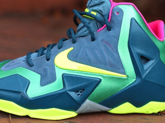 Nike Lebron 11 Gs T Rex Retailers