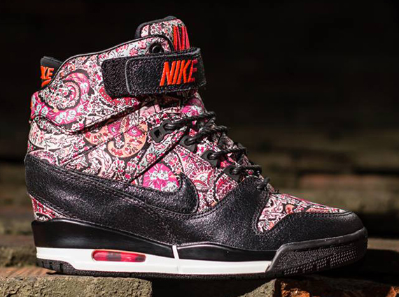 Nike Liberty Bourton 4