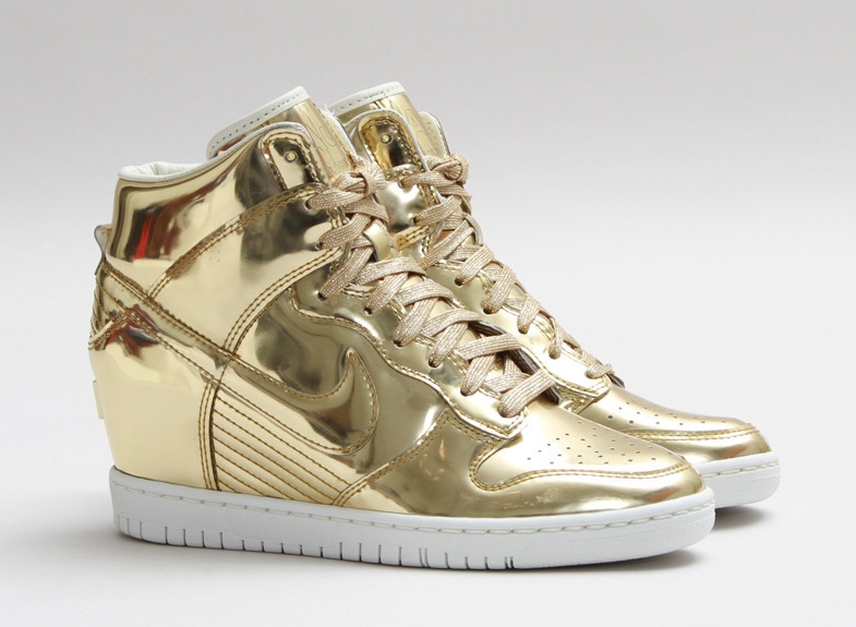Nike Wmns Dunk Sky Hi Liquid Gold 04