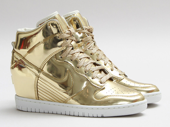 Nike WMNS Dunk Sky Hi “Liquid Gold”