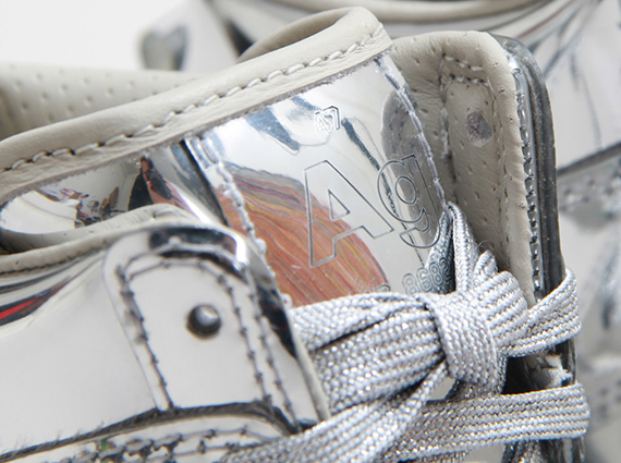 Nike WMNS Dunk Sky Hi “Liquid Silver”