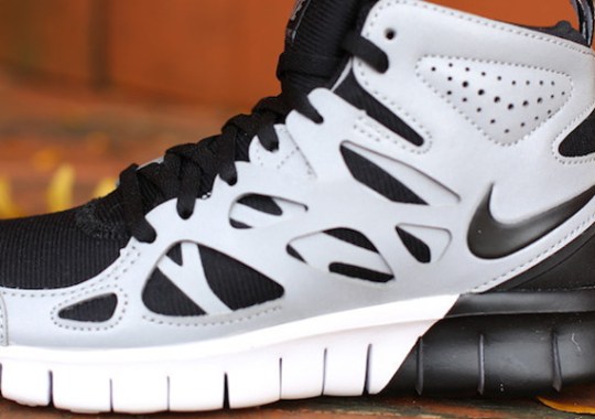 Nike WMNS Free Run 2 Sneakerboot – Black – Metallic Silver – White