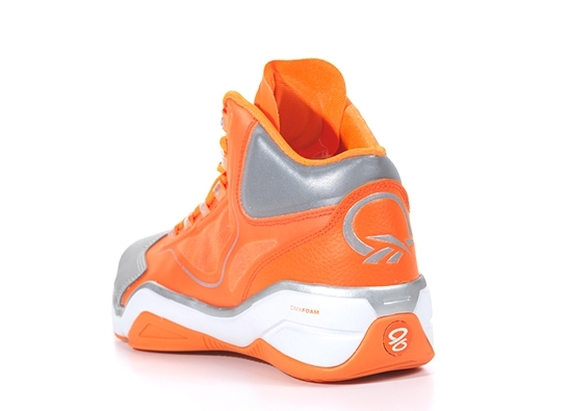 Reebok Q96 Crossover Crossing Guard 03