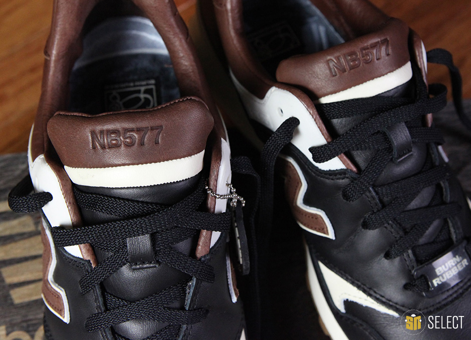 Sn Select Burn Rubber X New Balance 577 12