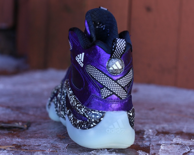 Adidas Crazy 8 Nigtmare Before Christmas 01