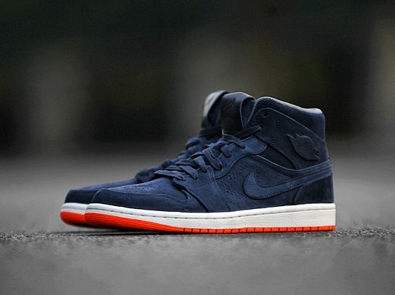 Air Jordan 1 Mid Navy Orange 01